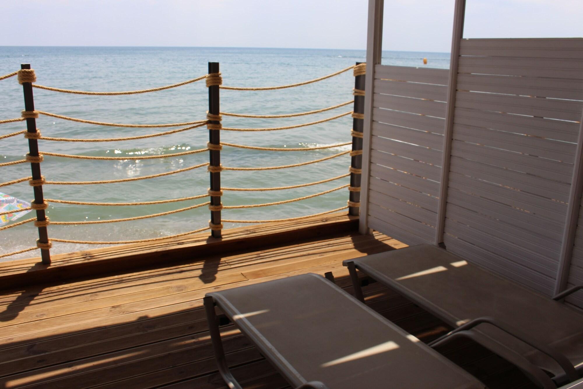 Paralia Beach Boutique Hotel Екстер'єр фото