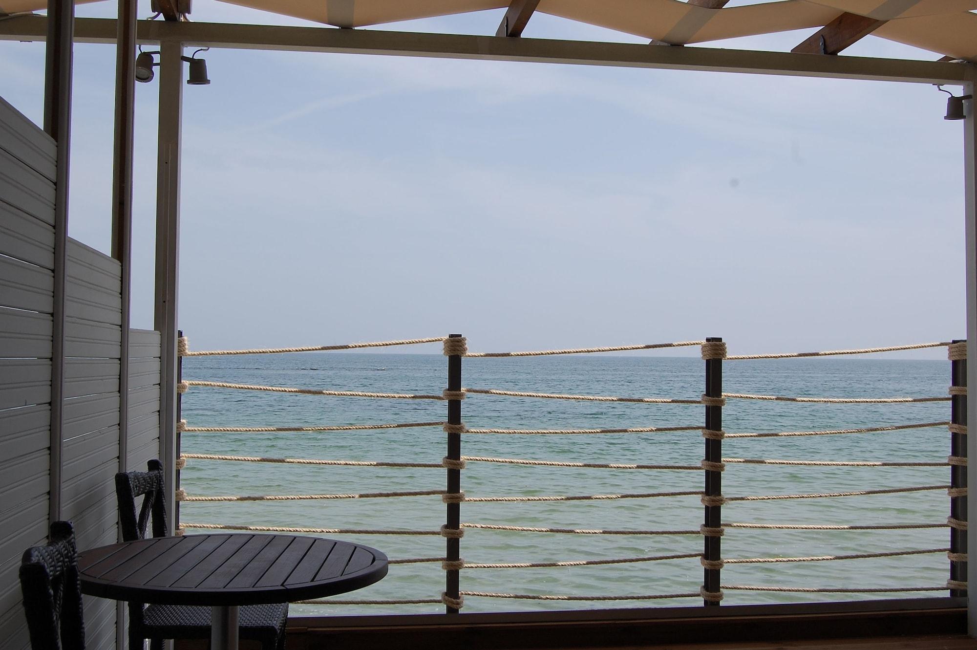 Paralia Beach Boutique Hotel Екстер'єр фото